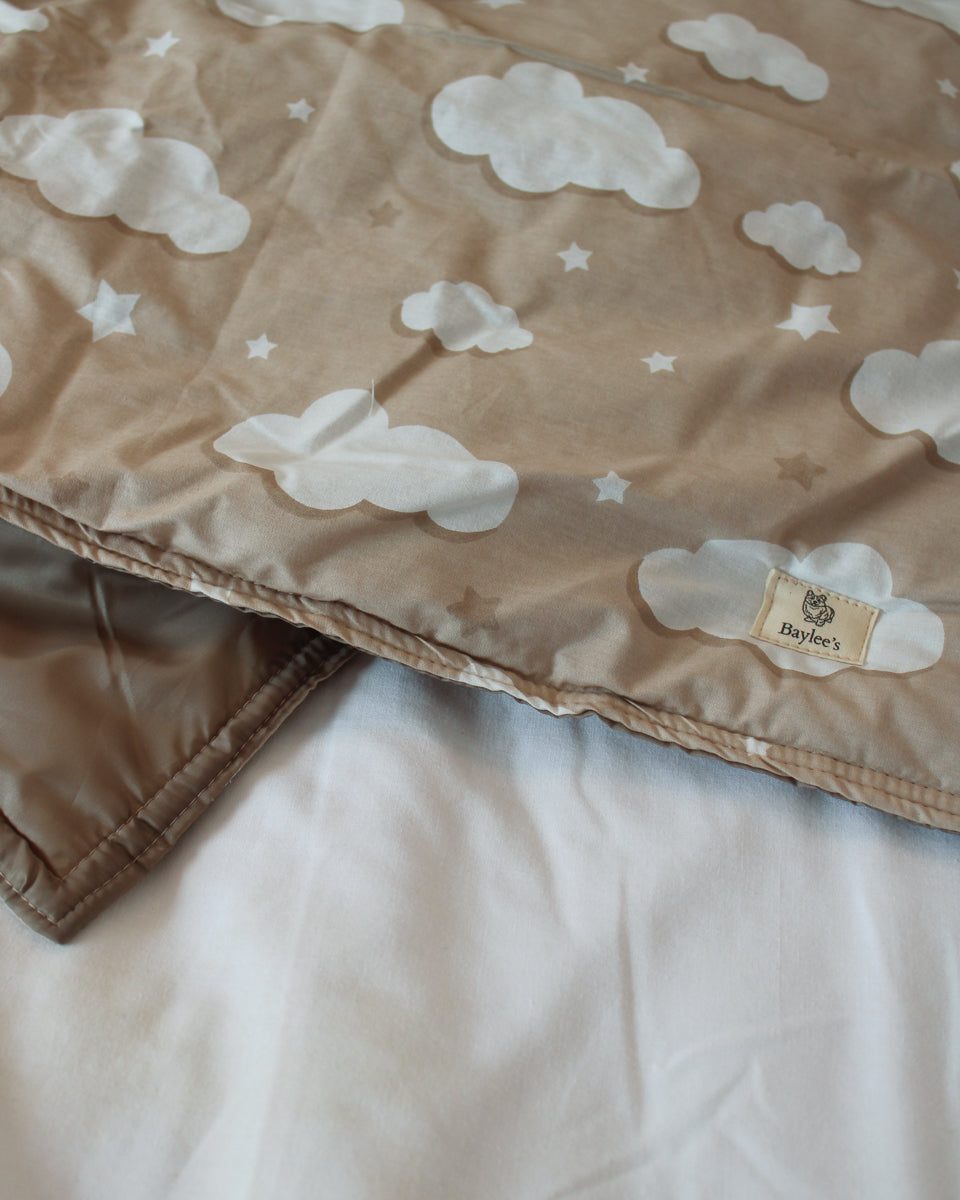 Picnic Blanket – Clouds