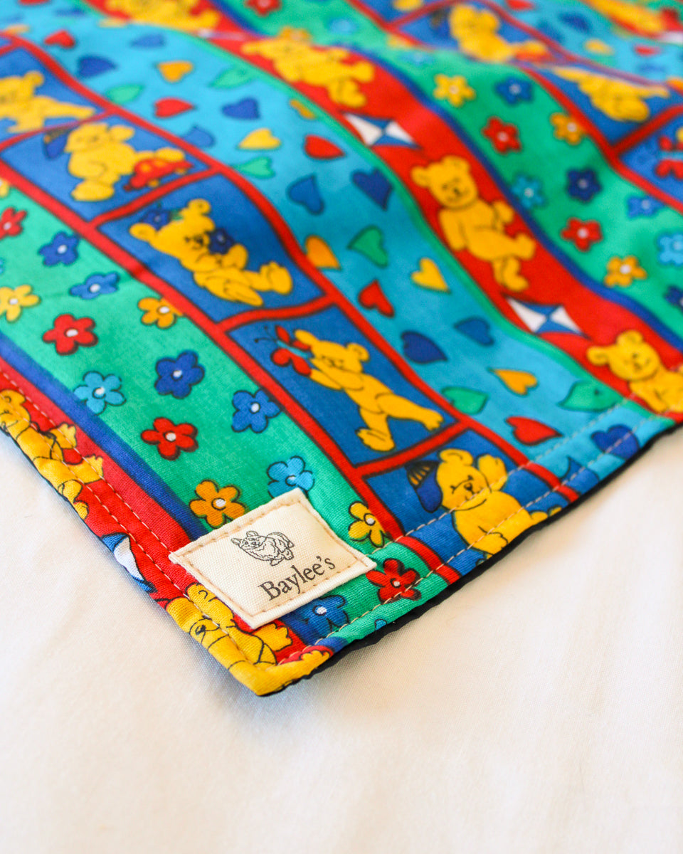 Picnic Blanket – Colourful Bears