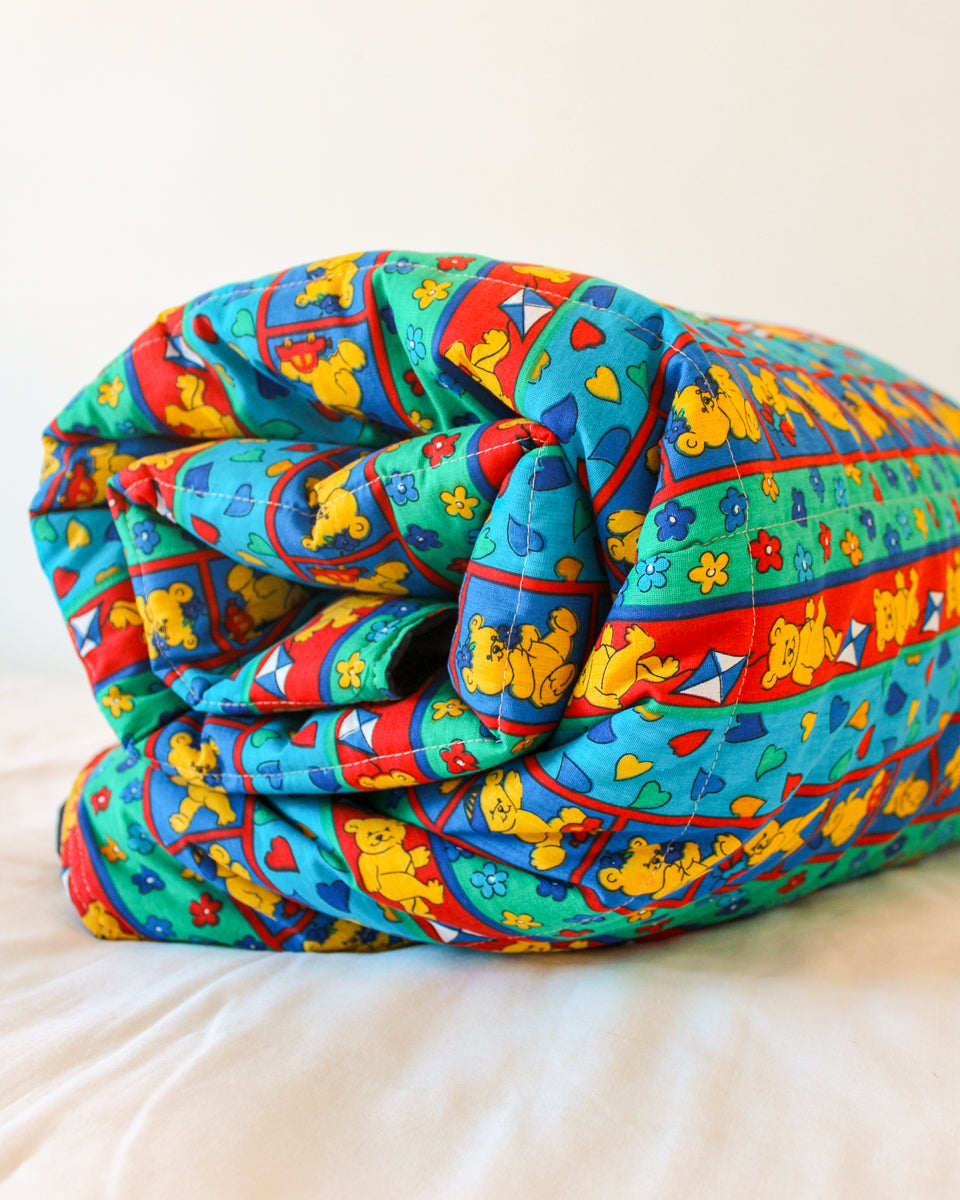 Picnic Blanket – Colourful Bears