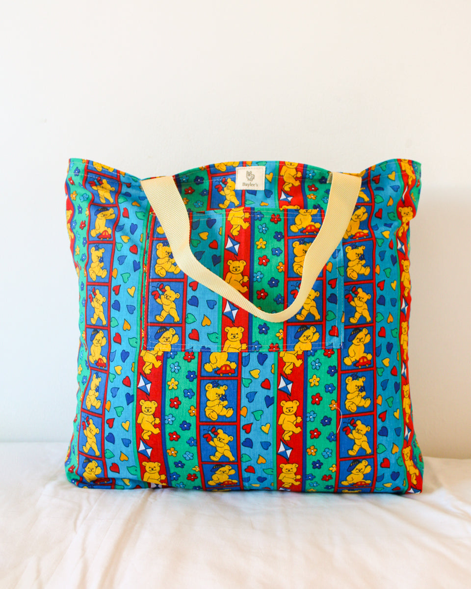 Picnic Blanket – Colourful Bears